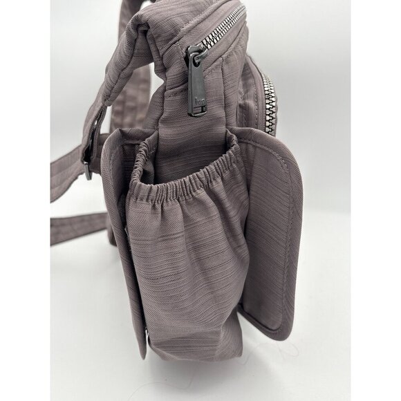 Lug Crossbody Messenger Bag With Adjustable Strap & Multiple Zipper Compartments - Picture 3 of 7